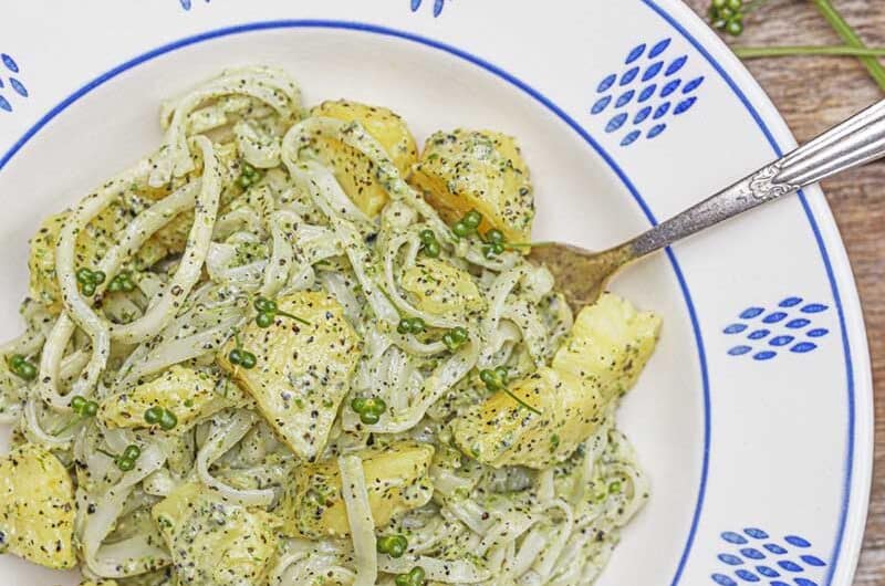 Kartoffelnudeln-Baerlauchfruechtepesto-Makro