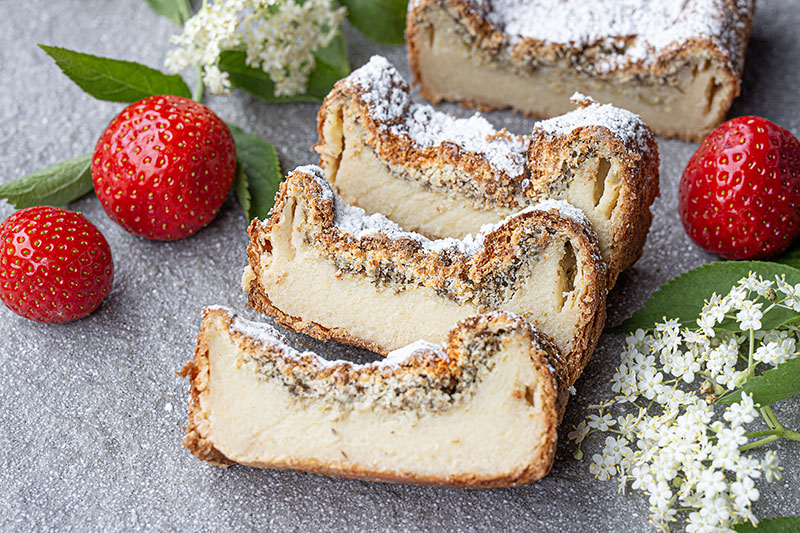 Zauberkuchen Holunder Erdbeeren