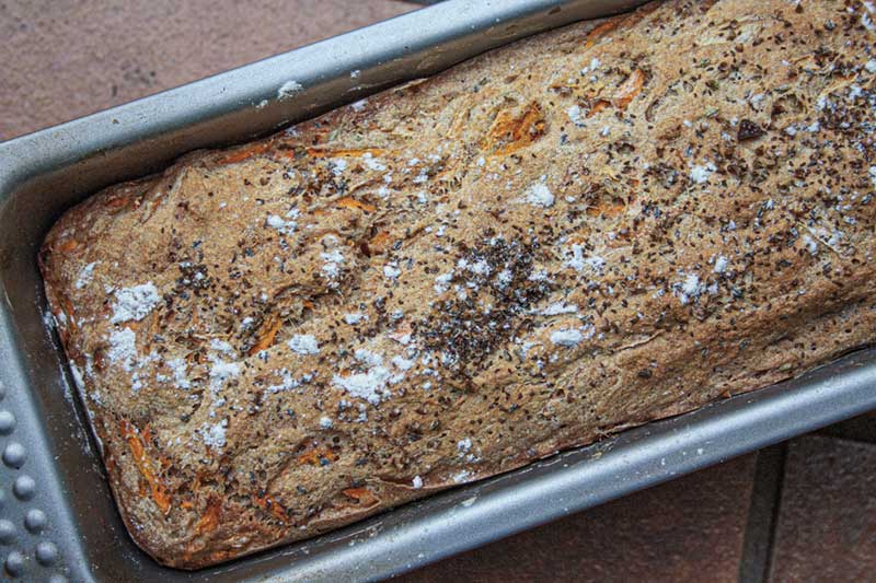 Karottenbrot-gebacken