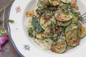 Zucchini-Ackermelde-Springkraut