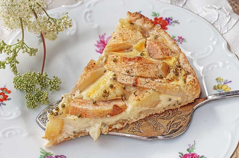 Apfel-Birnen-Kuchen-Stück