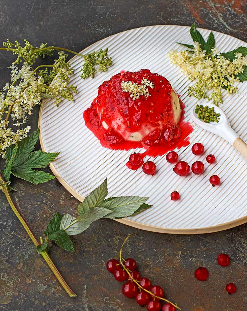 Mädesüß-Pannacotta