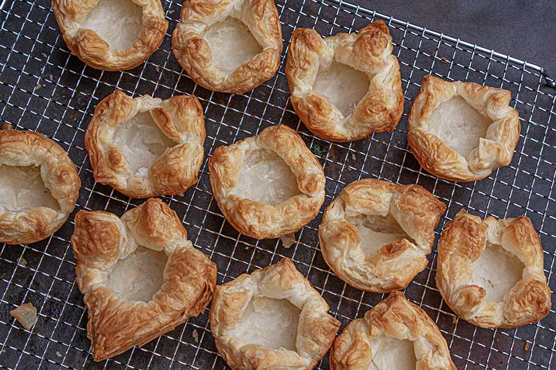Brombeertoertchen Blaetterteig gebacken
