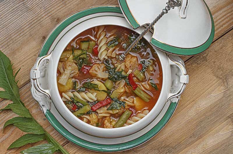 Minestrone mit Kohldistel