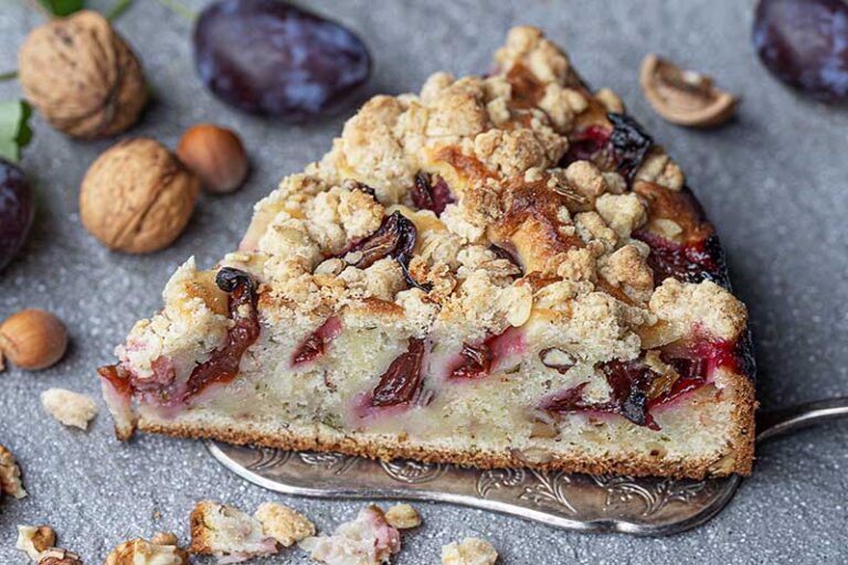 Rührkuchen-Zwetschgen-Stück