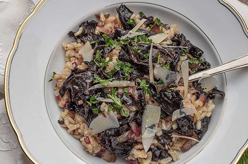 Risotto mit Herbsttrompeten