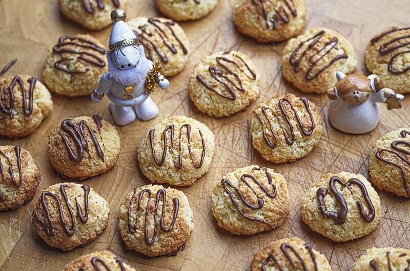 Kokoskugeln mit Haselnuss und Schoko